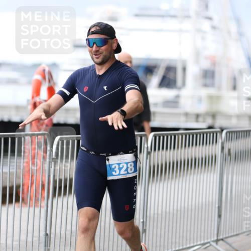 16.08.2026 - KN Förde Triathlon 2026 Antke Förster http://msf.ph/oto/10004225 16.08.2026 11:48:58 Laufen 328 meine-sportfotos.de