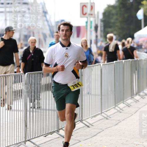 16.08.2026 - KN Förde Triathlon 2026 Antke Förster http://msf.ph/oto/10004238 16.08.2026 13:32:46 Laufen 701 meine-sportfotos.de