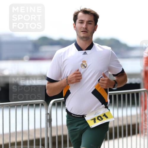 16.08.2026 - KN Förde Triathlon 2026 Antke Förster http://msf.ph/oto/10004246 16.08.2026 13:32:48 Laufen 701 meine-sportfotos.de
