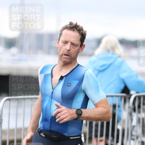 16.08.2026 - KN Förde Triathlon 2026 Antke Förster http://msf.ph/oto/10004269 16.08.2026 11:49:10 Laufen  meine-sportfotos.de