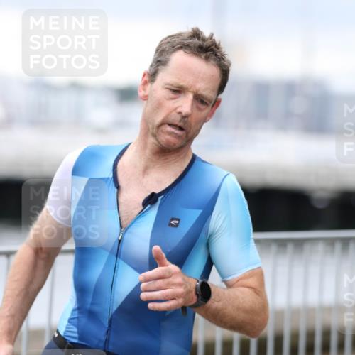 16.08.2026 - KN Förde Triathlon 2026 Antke Förster http://msf.ph/oto/10004273 16.08.2026 11:49:11 Laufen  meine-sportfotos.de