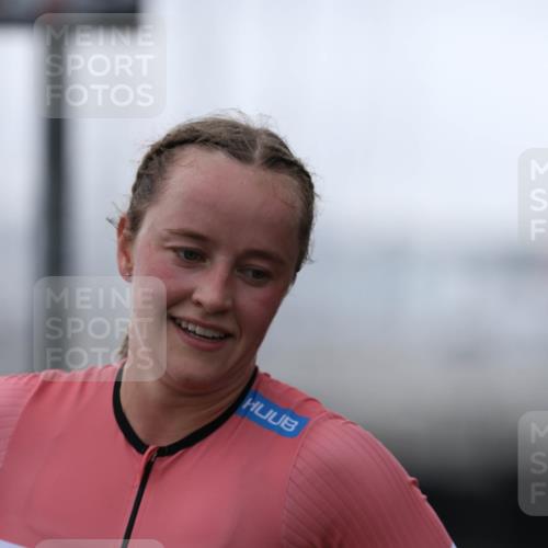 16.08.2026 - KN Förde Triathlon 2026 Antke Förster http://msf.ph/oto/10004280 16.08.2026 10:09:32 Laufen 3 meine-sportfotos.de