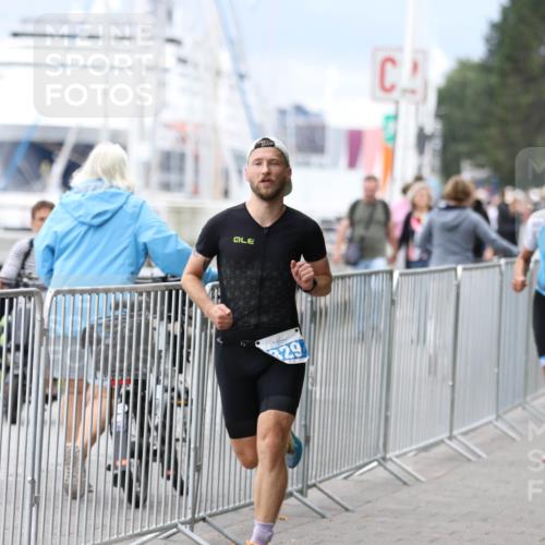 16.08.2026 - KN Förde Triathlon 2026 Antke Förster http://msf.ph/oto/10004281 16.08.2026 11:49:18 Laufen 329 meine-sportfotos.de