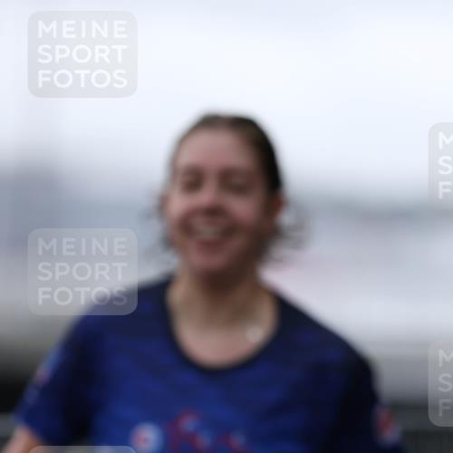 16.08.2026 - KN Förde Triathlon 2026 Antke Förster http://msf.ph/oto/10004312 16.08.2026 10:09:54 Laufen  meine-sportfotos.de