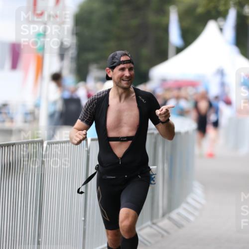 16.08.2026 - KN Förde Triathlon 2026 Antke Förster http://msf.ph/oto/10004349 16.08.2026 11:49:39 Laufen  meine-sportfotos.de