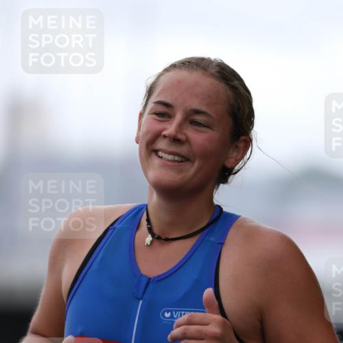 16.08.2026 - KN Förde Triathlon 2026 Antke Förster http://msf.ph/oto/10004368 16.08.2026 10:10:07 Laufen 2026 meine-sportfotos.de
