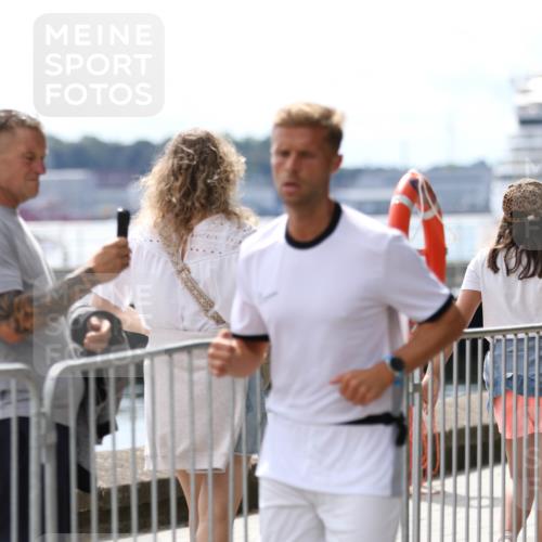 16.08.2026 - KN Förde Triathlon 2026 Antke Förster http://msf.ph/oto/10004482 16.08.2026 13:34:54 Laufen  meine-sportfotos.de