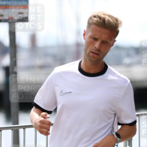16.08.2026 - KN Förde Triathlon 2026 Antke Förster http://msf.ph/oto/10004490 16.08.2026 13:34:55 Laufen  meine-sportfotos.de
