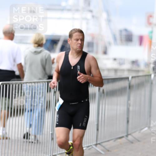16.08.2026 - KN Förde Triathlon 2026 Antke Förster http://msf.ph/oto/10004493 16.08.2026 11:50:35 Laufen 2, 2 meine-sportfotos.de