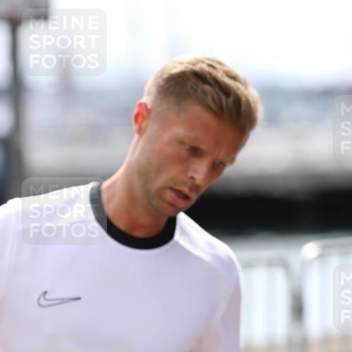 16.08.2026 - KN Förde Triathlon 2026 Antke Förster http://msf.ph/oto/10004494 16.08.2026 13:34:56 Laufen  meine-sportfotos.de