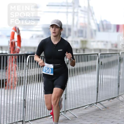 16.08.2026 - KN Förde Triathlon 2026 Antke Förster http://msf.ph/oto/10004568 16.08.2026 10:11:21 Laufen 150, 2 meine-sportfotos.de