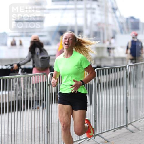 16.08.2026 - KN Förde Triathlon 2026 Antke Förster http://msf.ph/oto/10004570 16.08.2026 13:35:48 Laufen 17 meine-sportfotos.de