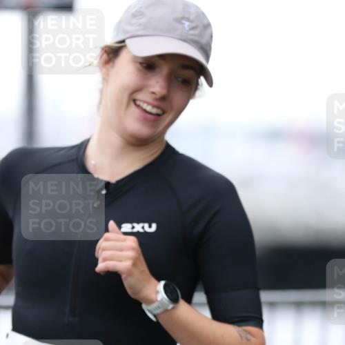 16.08.2026 - KN Förde Triathlon 2026 Antke Förster http://msf.ph/oto/10004584 16.08.2026 10:11:23 Laufen 50, 2 meine-sportfotos.de