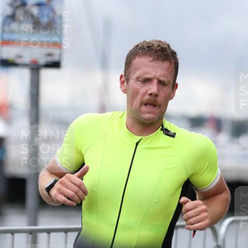 16.08.2026 - KN Förde Triathlon 2026 Antke Förster http://msf.ph/oto/10004621 16.08.2026 11:51:15 Laufen  meine-sportfotos.de