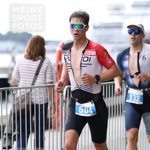 16.08.2026 - KN Förde Triathlon 2026 Antke Förster http://msf.ph/oto/10004622 16.08.2026 13:36:02 Laufen 504, 19, 532 meine-sportfotos.de