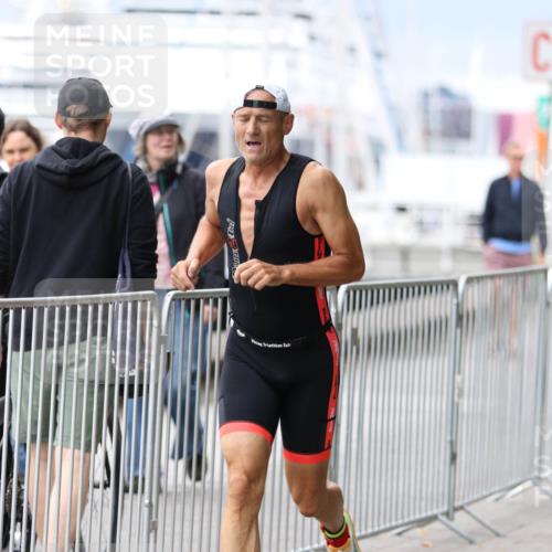 16.08.2026 - KN Förde Triathlon 2026 Antke Förster http://msf.ph/oto/10004637 16.08.2026 11:51:26 Laufen  meine-sportfotos.de