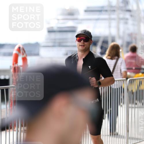 16.08.2026 - KN Förde Triathlon 2026 Antke Förster http://msf.ph/oto/10004666 16.08.2026 13:36:12 Laufen 3 meine-sportfotos.de