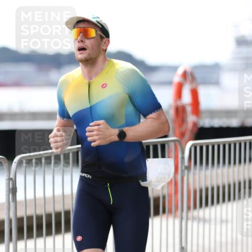 16.08.2026 - KN Förde Triathlon 2026 Antke Förster http://msf.ph/oto/10004686 16.08.2026 13:36:15 Laufen  meine-sportfotos.de