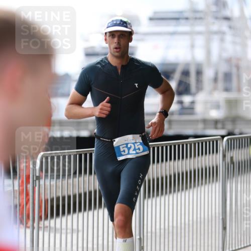 16.08.2026 - KN Förde Triathlon 2026 Antke Förster http://msf.ph/oto/10004698 16.08.2026 13:36:19 Laufen 525 meine-sportfotos.de