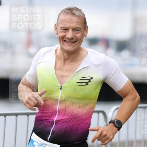 16.08.2026 - KN Förde Triathlon 2026 Antke Förster http://msf.ph/oto/10004705 16.08.2026 11:51:41 Laufen 111, 20, 340 meine-sportfotos.de