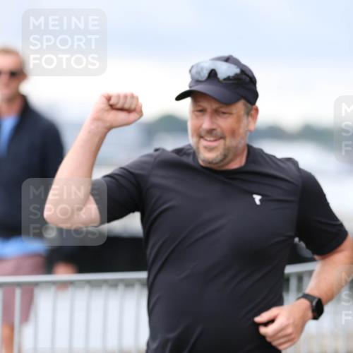 16.08.2026 - KN Förde Triathlon 2026 Antke Förster http://msf.ph/oto/10004733 16.08.2026 11:51:48 Laufen  meine-sportfotos.de