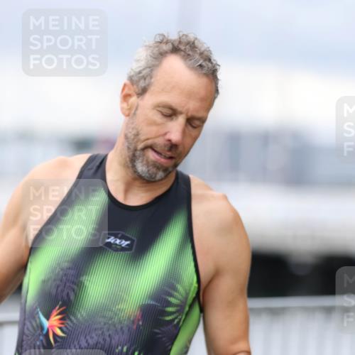 16.08.2026 - KN Förde Triathlon 2026 Antke Förster http://msf.ph/oto/10004765 16.08.2026 11:51:54 Laufen 305, 7001 meine-sportfotos.de