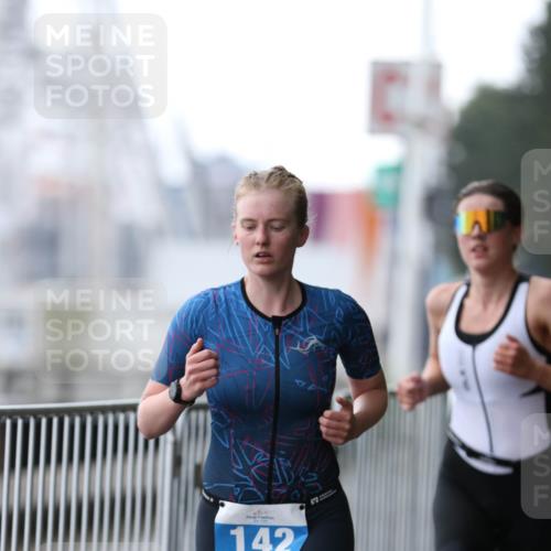 16.08.2026 - KN Förde Triathlon 2026 Antke Förster http://msf.ph/oto/10004796 16.08.2026 10:13:01 Laufen 142 meine-sportfotos.de