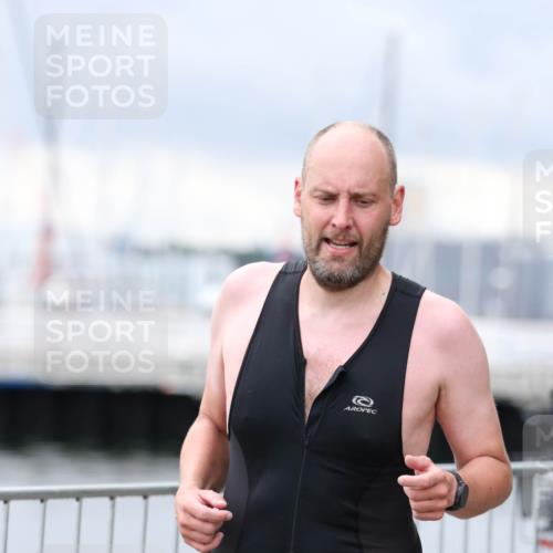 16.08.2026 - KN Förde Triathlon 2026 Antke Förster http://msf.ph/oto/10004821 16.08.2026 11:52:18 Laufen  meine-sportfotos.de