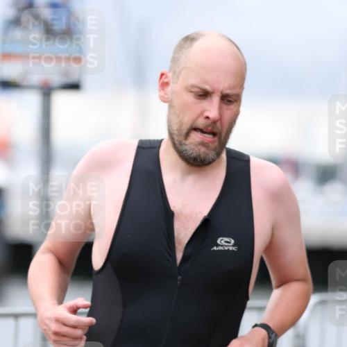 16.08.2026 - KN Förde Triathlon 2026 Antke Förster http://msf.ph/oto/10004825 16.08.2026 11:52:18 Laufen  meine-sportfotos.de