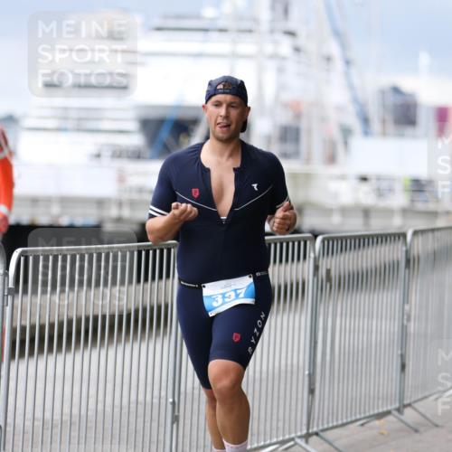 16.08.2026 - KN Förde Triathlon 2026 Antke Förster http://msf.ph/oto/10004841 16.08.2026 11:52:26 Laufen 4, 337 meine-sportfotos.de