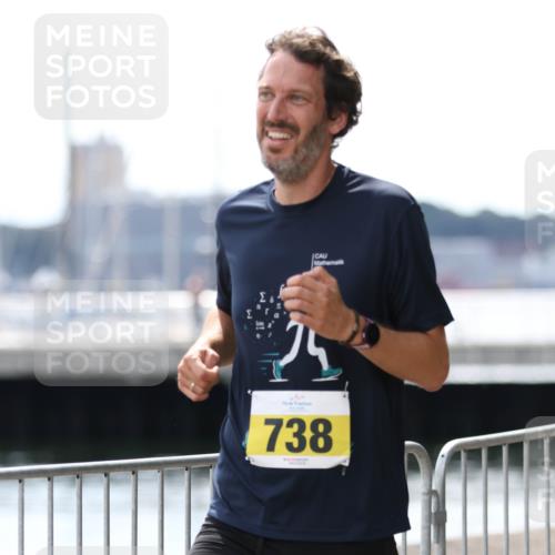 16.08.2026 - KN Förde Triathlon 2026 Antke Förster http://msf.ph/oto/10004846 16.08.2026 13:37:27 Laufen 738 meine-sportfotos.de
