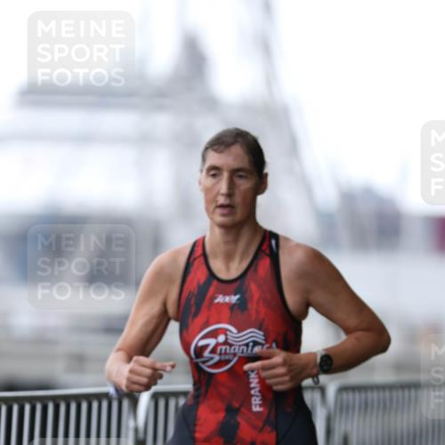 16.08.2026 - KN Förde Triathlon 2026 Antke Förster http://msf.ph/oto/10004864 16.08.2026 10:13:21 Laufen 7001, 3, 119 meine-sportfotos.de