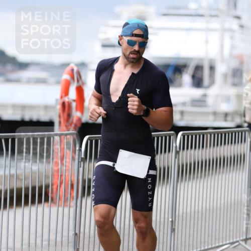 16.08.2026 - KN Förde Triathlon 2026 Antke Förster http://msf.ph/oto/10004873 16.08.2026 11:52:38 Laufen  meine-sportfotos.de
