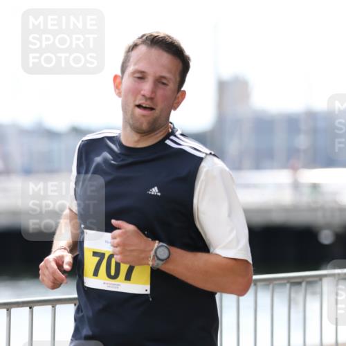 16.08.2026 - KN Förde Triathlon 2026 Antke Förster http://msf.ph/oto/10004874 16.08.2026 13:37:33 Laufen 707 meine-sportfotos.de
