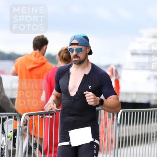 16.08.2026 - KN Förde Triathlon 2026 Antke Förster http://msf.ph/oto/10004877 16.08.2026 11:52:39 Laufen  meine-sportfotos.de