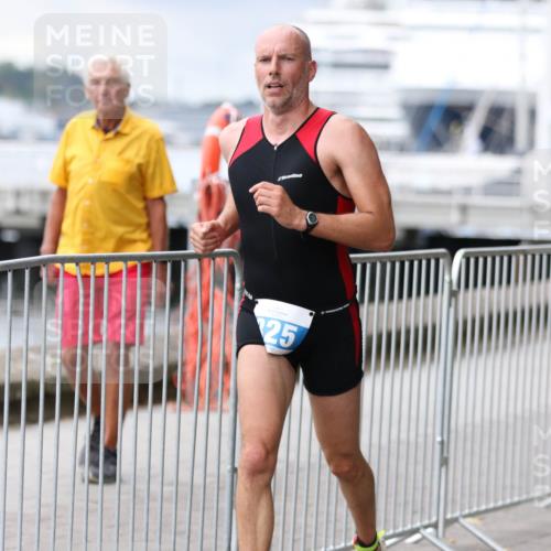 16.08.2026 - KN Förde Triathlon 2026 Antke Förster http://msf.ph/oto/10004913 16.08.2026 11:52:49 Laufen 25 meine-sportfotos.de