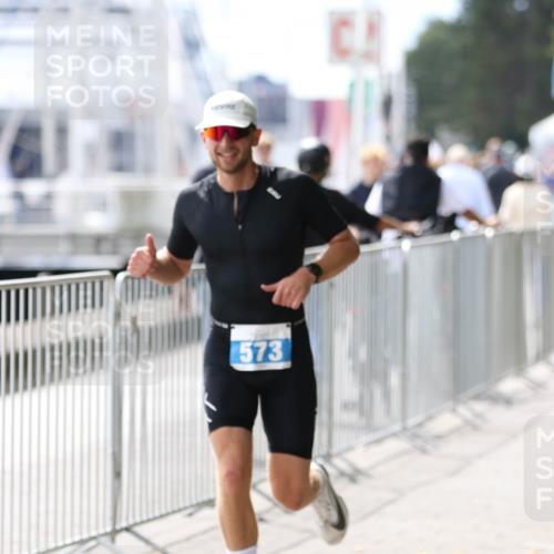 16.08.2026 - KN Förde Triathlon 2026 Antke Förster http://msf.ph/oto/10004918 16.08.2026 13:37:59 Laufen 573 meine-sportfotos.de
