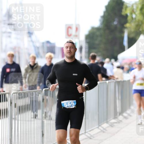 16.08.2026 - KN Förde Triathlon 2026 Antke Förster http://msf.ph/oto/10004942 16.08.2026 13:38:07 Laufen 555 meine-sportfotos.de