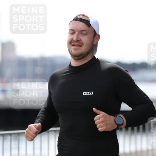 16.08.2026 - KN Förde Triathlon 2026 Antke Förster http://msf.ph/oto/10004950 16.08.2026 13:38:10 Laufen 555 meine-sportfotos.de
