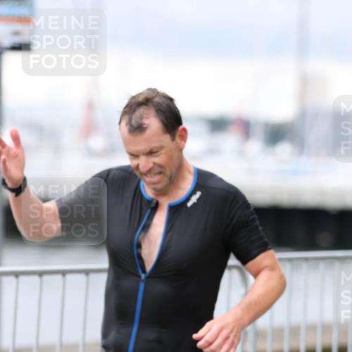 16.08.2026 - KN Förde Triathlon 2026 Antke Förster http://msf.ph/oto/10004957 16.08.2026 11:53:03 Laufen  meine-sportfotos.de