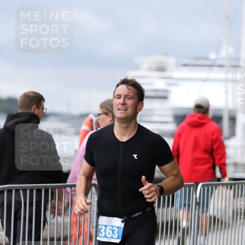 16.08.2026 - KN Förde Triathlon 2026 Antke Förster http://msf.ph/oto/10004985 16.08.2026 11:53:48 Laufen 363 meine-sportfotos.de
