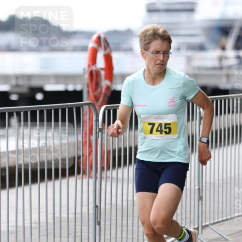 16.08.2026 - KN Förde Triathlon 2026 Antke Förster http://msf.ph/oto/10005066 16.08.2026 13:38:42 Laufen 745 meine-sportfotos.de