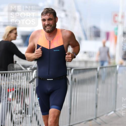 16.08.2026 - KN Förde Triathlon 2026 Antke Förster http://msf.ph/oto/10005085 16.08.2026 11:54:20 Laufen  meine-sportfotos.de