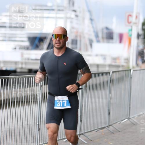 16.08.2026 - KN Förde Triathlon 2026 Antke Förster http://msf.ph/oto/10005181 16.08.2026 11:55:22 Laufen 377 meine-sportfotos.de