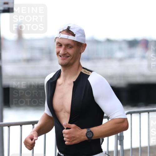 16.08.2026 - KN Förde Triathlon 2026 Antke Förster http://msf.ph/oto/10005218 16.08.2026 13:39:38 Laufen 2026, 519 meine-sportfotos.de