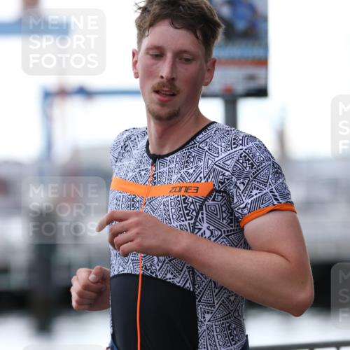 16.08.2026 - KN Förde Triathlon 2026 Antke Förster http://msf.ph/oto/10005274 16.08.2026 13:39:53 Laufen 3, 20, 517, 3 meine-sportfotos.de