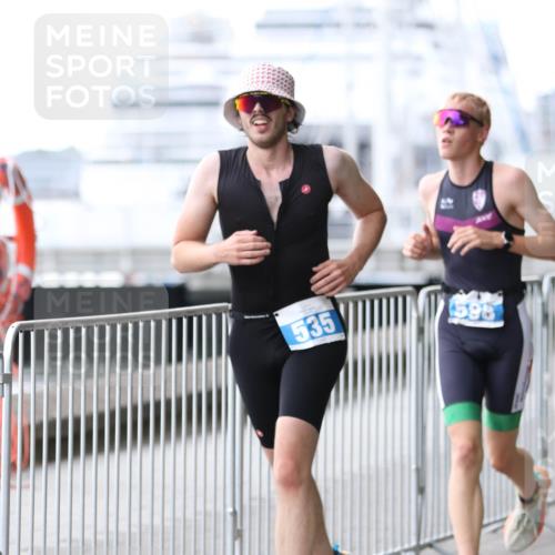 16.08.2026 - KN Förde Triathlon 2026 Antke Förster http://msf.ph/oto/10005314 16.08.2026 13:40:07 Laufen 535, 598 meine-sportfotos.de