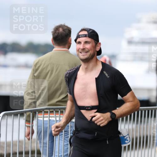 16.08.2026 - KN Förde Triathlon 2026 Antke Förster http://msf.ph/oto/10005353 16.08.2026 11:56:16 Laufen  meine-sportfotos.de