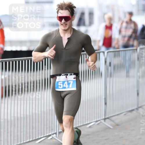 16.08.2026 - KN Förde Triathlon 2026 Antke Förster http://msf.ph/oto/10005366 16.08.2026 13:40:27 Laufen 547 meine-sportfotos.de