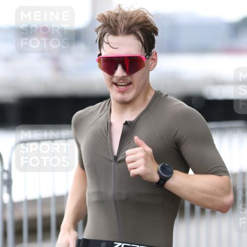 16.08.2026 - KN Förde Triathlon 2026 Antke Förster http://msf.ph/oto/10005374 16.08.2026 13:40:28 Laufen 3, 2026, 547 meine-sportfotos.de